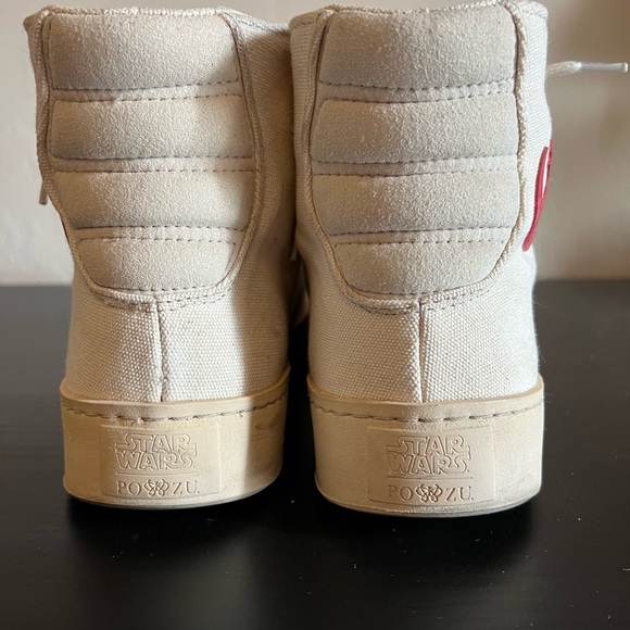 PoZu Resistance Sneakers - Picture 2 of 5